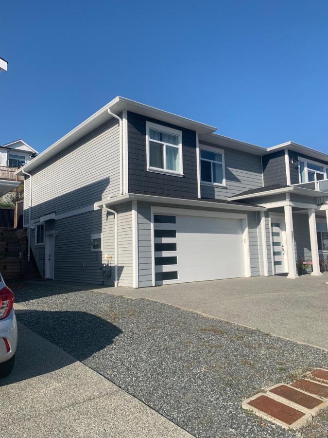 Modern 2Br Guest House In North Nanaimo Bagian luar foto